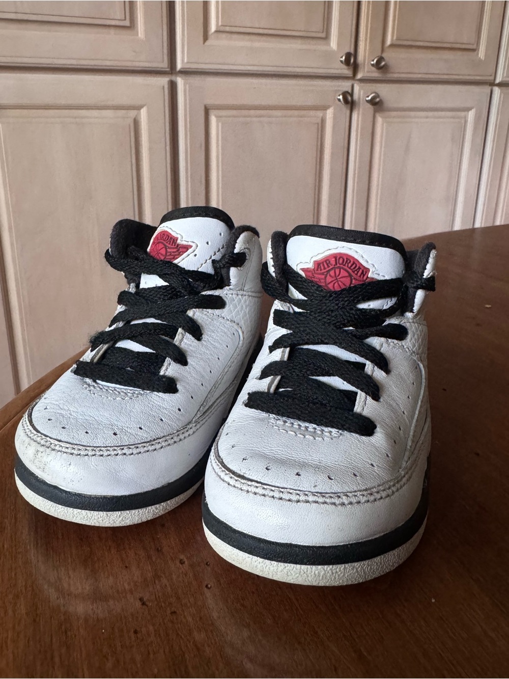 Jordan Air Jordan 2 TD Unisex Kids Mid-Top White/Black/Red US 5C